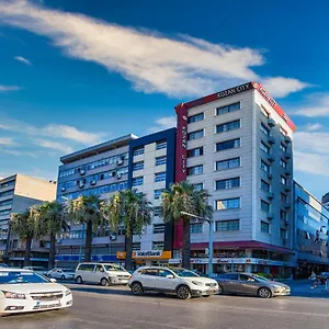 Hotel Kozan, Smirne